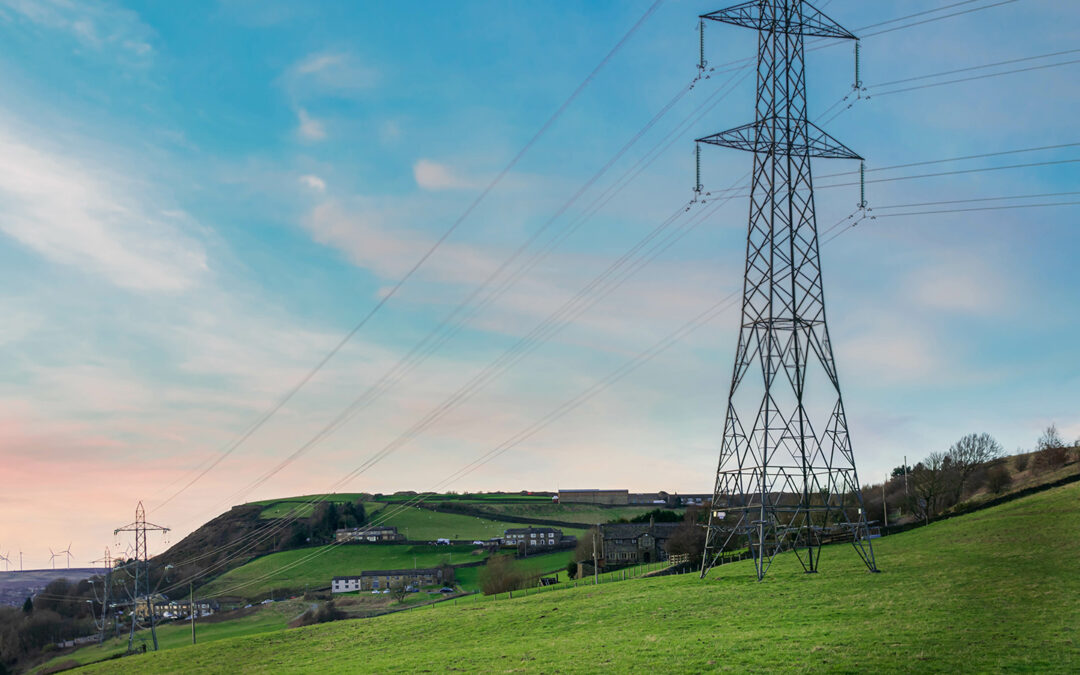 Manutenção programada na rede de energia elétrica