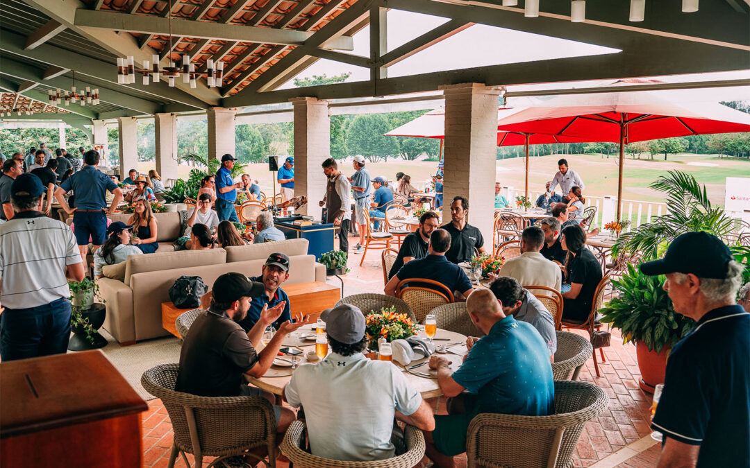 Clubes e restaurantes no feriado prolongado