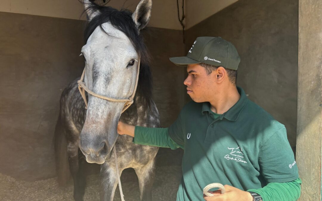 Novos uniformes e identificação na Vila Hípica