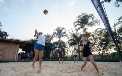 Confira os registros do 1º Sunset de Vôlei de Praia